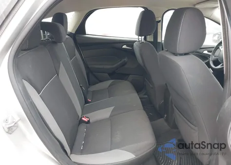 2013 Ford Focus Se z USA, uszkodzony, nr VIN 1FADP3K25DL356015